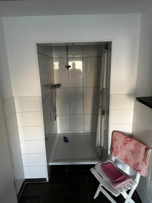 Zentrumsnahes Monteurszimmer Erfurt Bagian luar foto