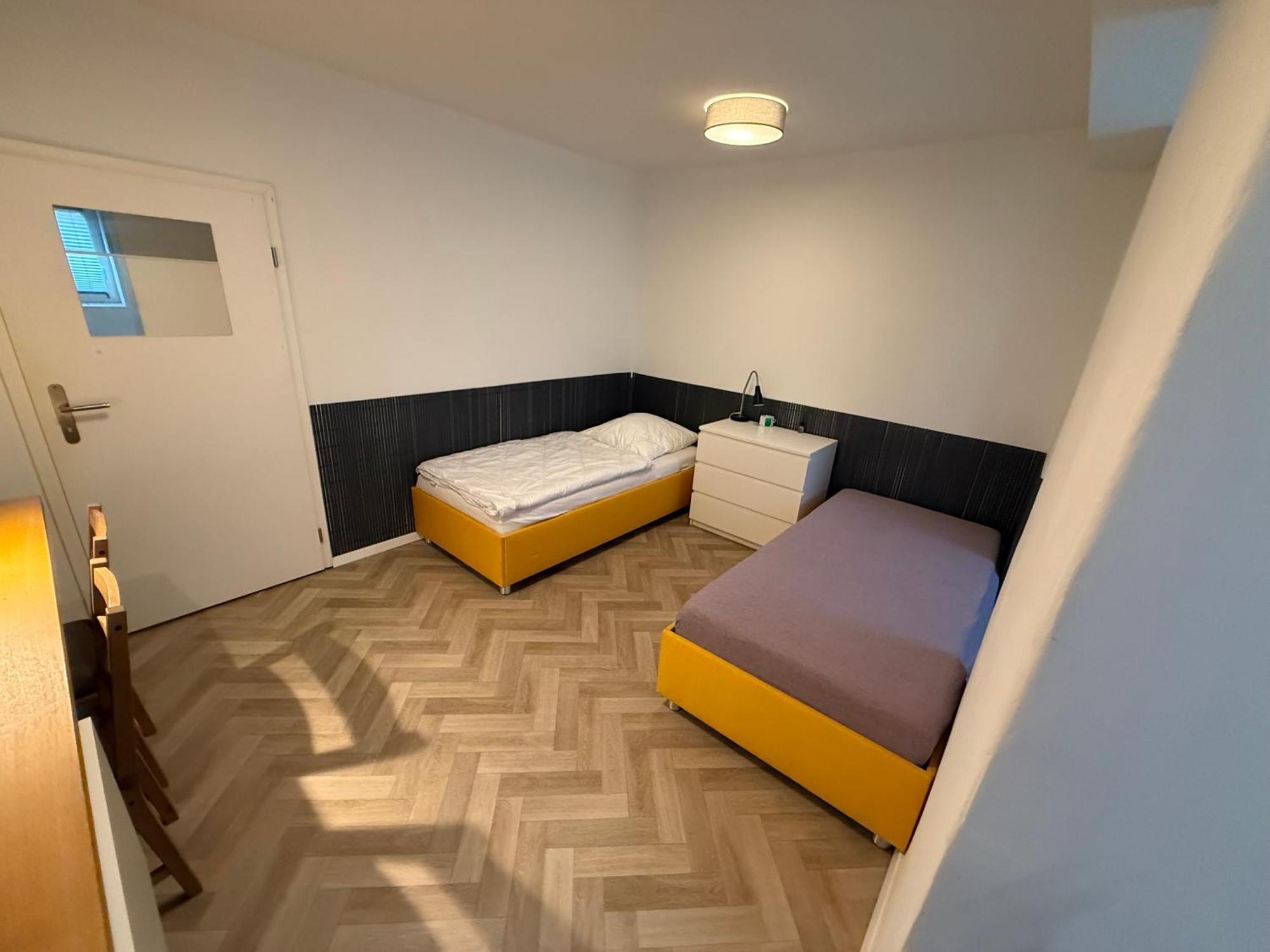 Zentrumsnahes Monteurszimmer Erfurt Bagian luar foto